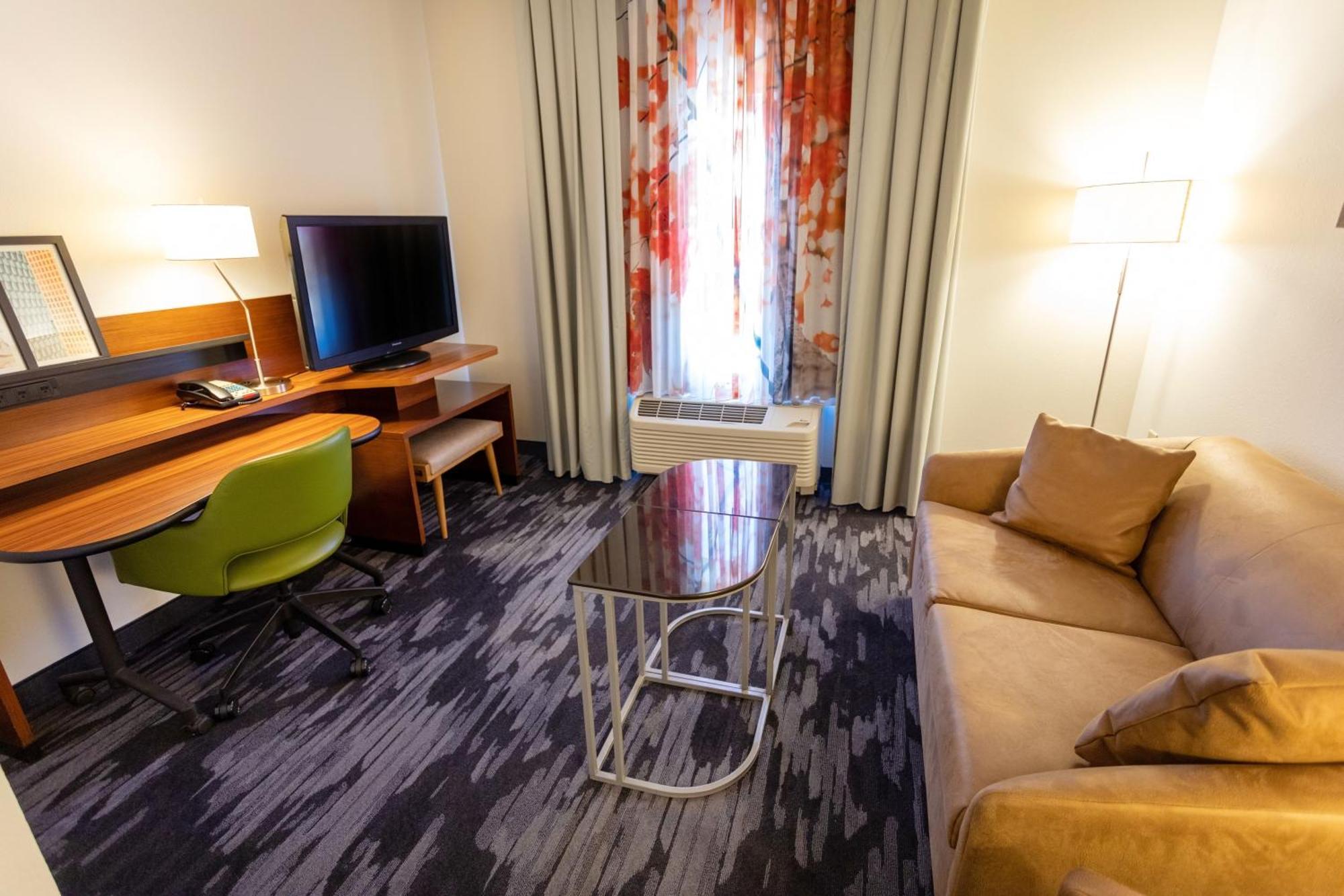 Fairfield Inn & Suites By Marriott Athens I-65 Εξωτερικό φωτογραφία